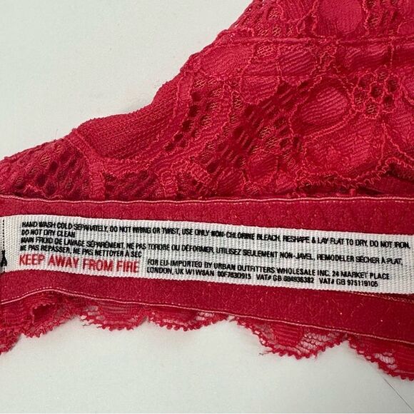 INTIMATELY FREE PEOPLE Paradise Red Sheer Lace Feminine Halter Bralette Sz M - Picture 5 of 8